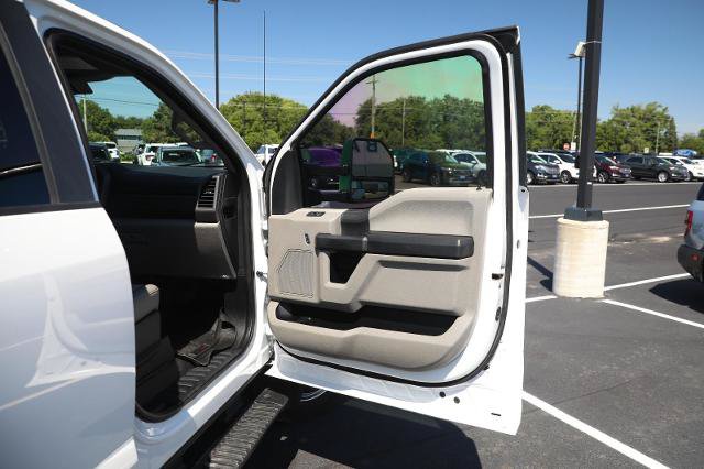 Certified 2021 Ford F550 2WD Crew Cab Super Duty image 25