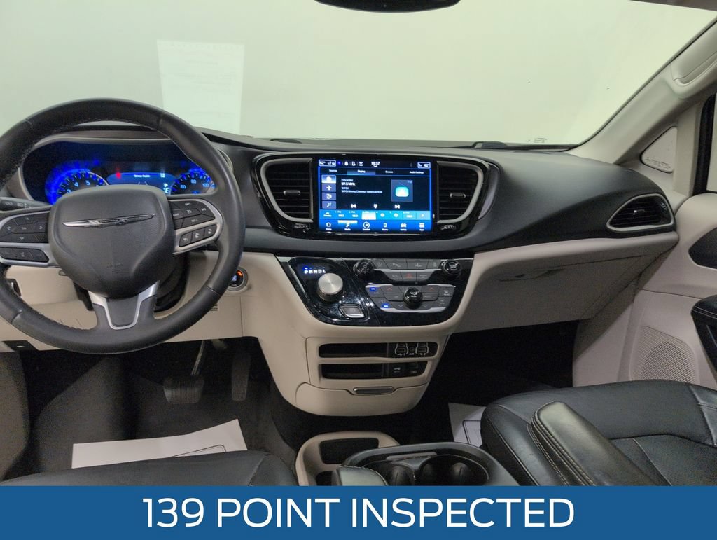Used 2022 Chrysler Pacifica Touring-L FWD image 7