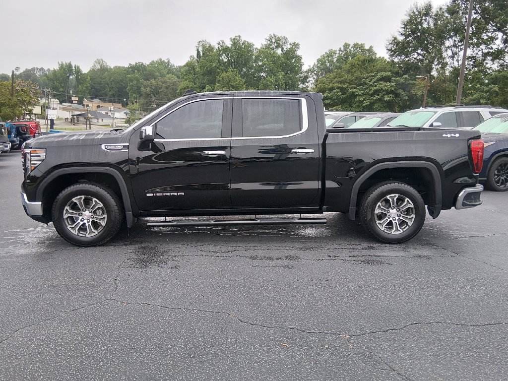 Used 2025 GMC Sierra 1500 SLT AWD/4WD image 7