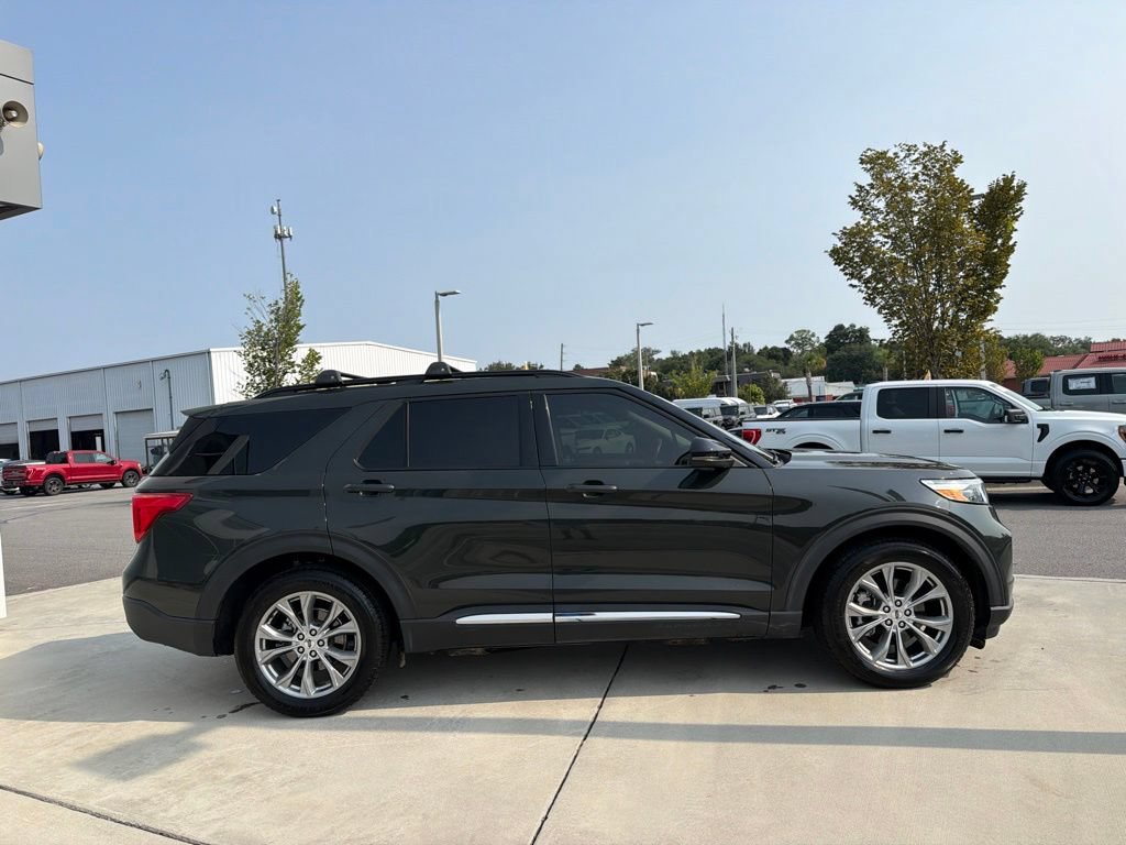 Certified 2023 Ford Explorer XLT w/ Equipment Group 202A RWD image 11