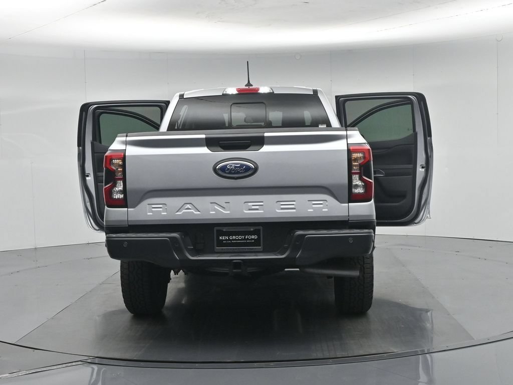 Certified 2024 Ford Ranger Lariat w/ Trailer Tow Package AWD/4WD image 32