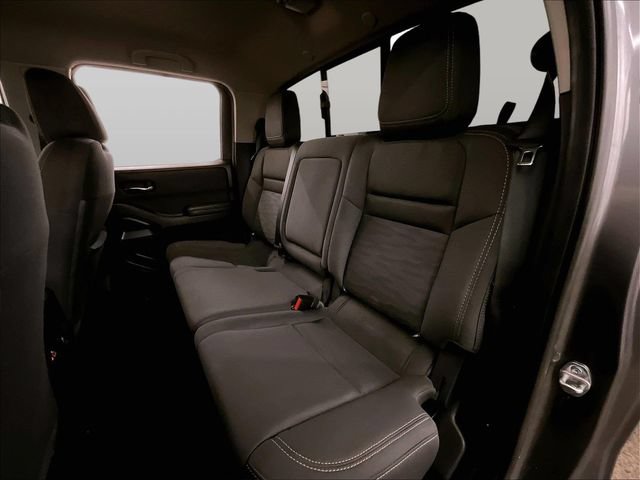 Used 2024 Nissan Frontier SV AWD/4WD image 25