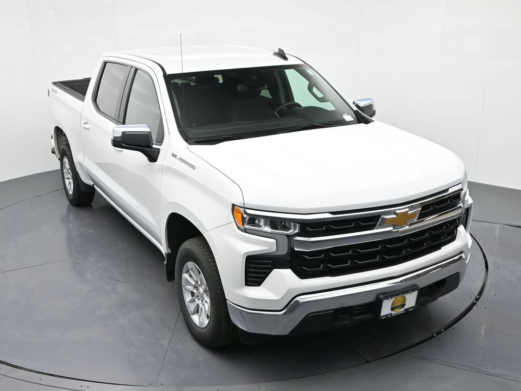 Used 2025 Chevrolet Silverado 1500 LT AWD/4WD image 16