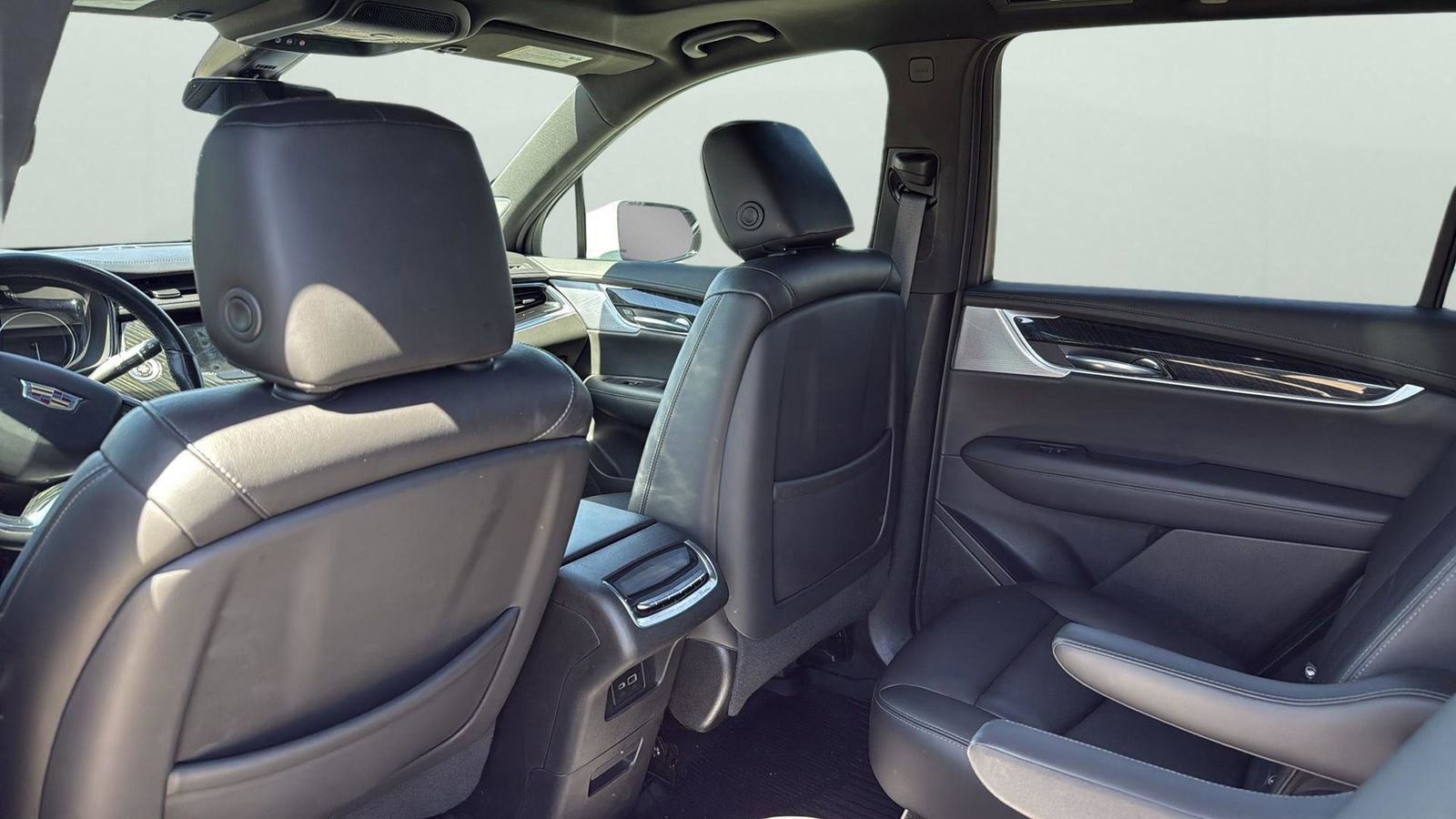 Used 2021 Cadillac XT6 Premium Luxury image 27