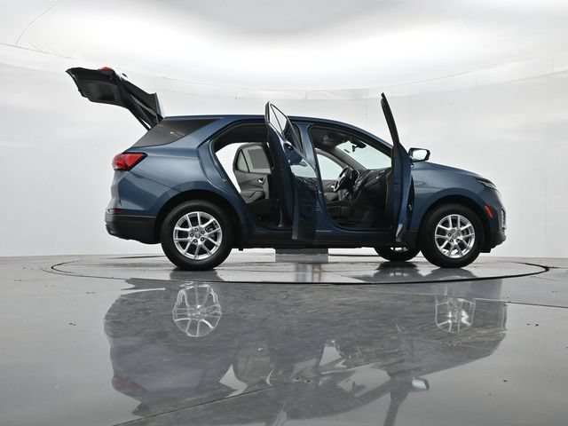 Used 2024 Chevrolet Equinox LT AWD/4WD image 56