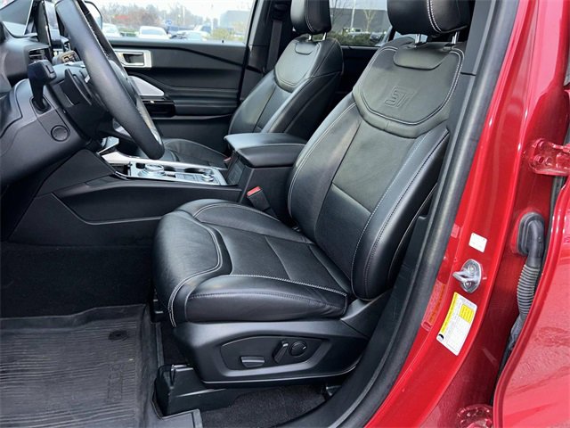 Certified 2024 Ford Explorer ST w/ Equipment Group 401A image 35