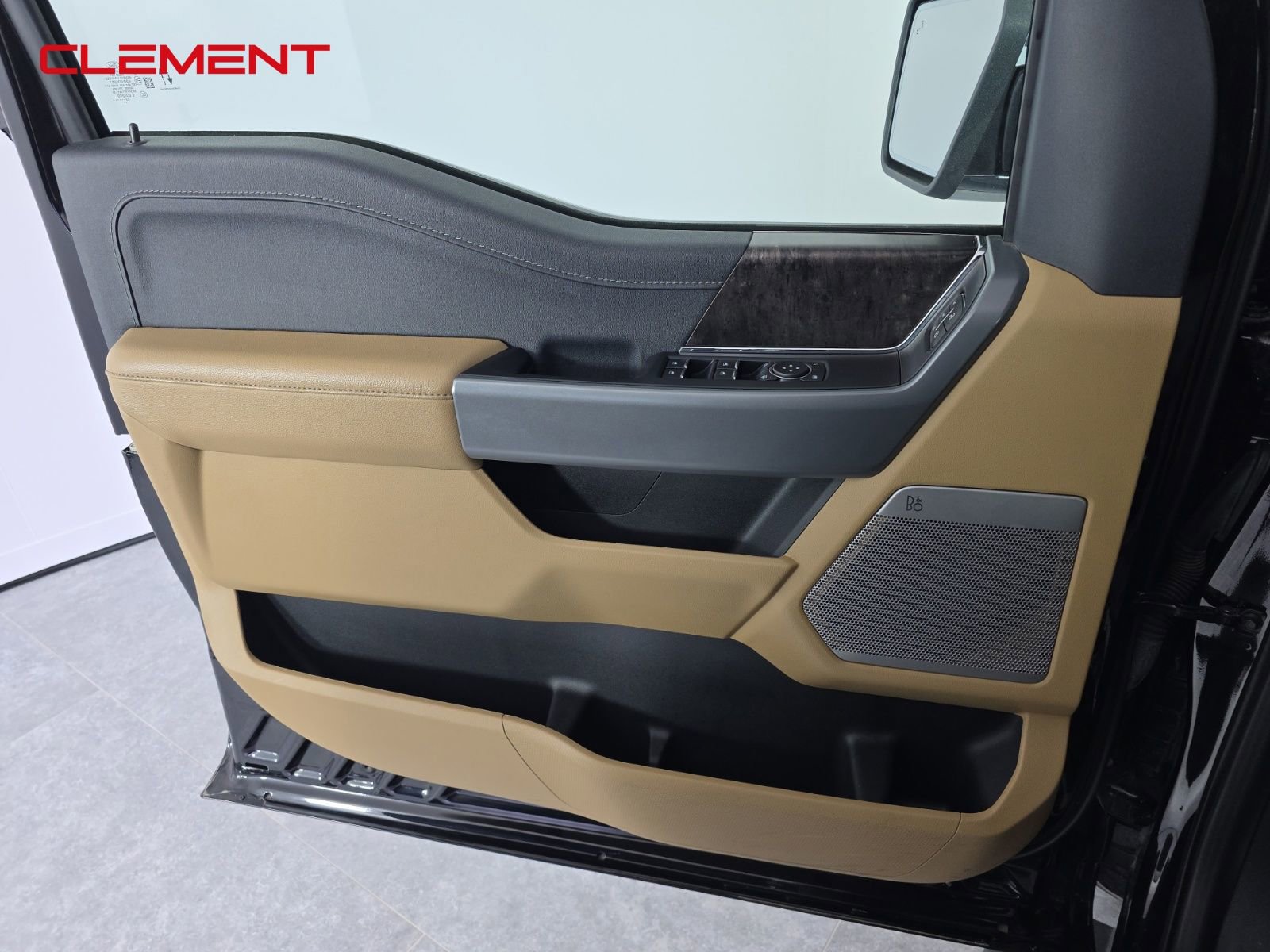 Certified 2023 Ford F150 Lariat w/ Equipment Group 502A High image 25