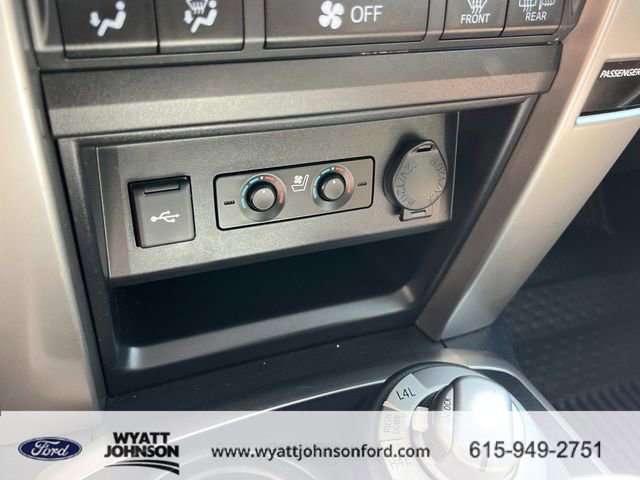 Used 2023 Toyota 4Runner Limited AWD/4WD image 35