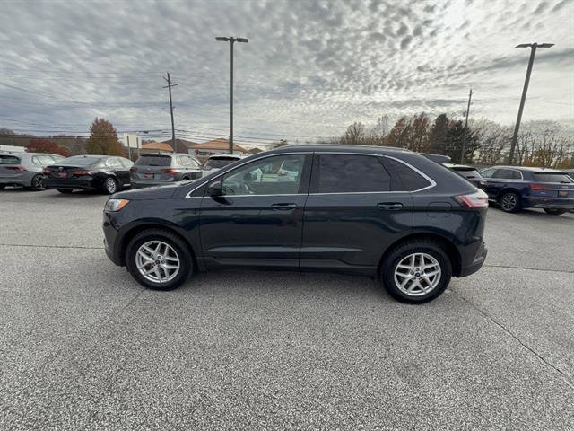 Certified 2022 Ford Edge SEL w/ Convenience Package AWD/4WD image 2