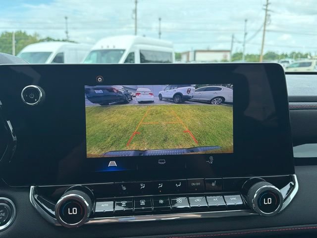 Used 2024 Chevrolet Colorado Z71 w/ Z71 Convenience Package 2 AWD/4WD image 23