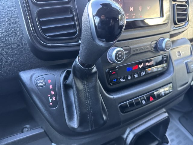 Used 2025 RAM ProMaster 2500 w/ U-Haul Equipment Group FWD image 30