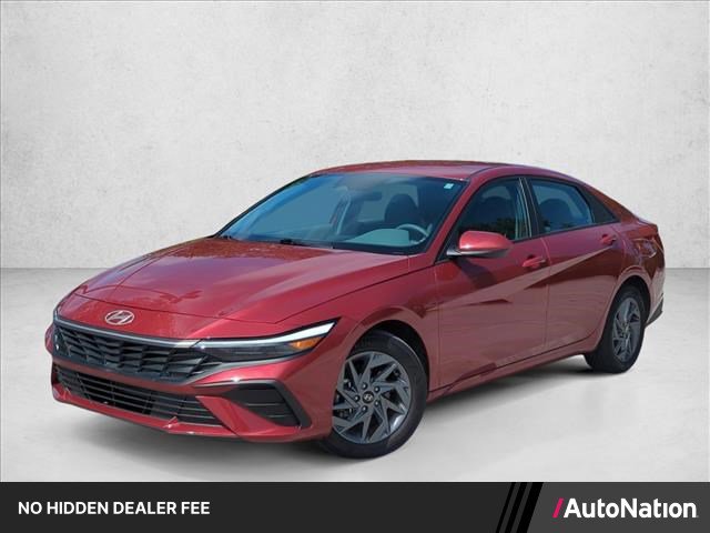 Used 2024 Hyundai Elantra SEL FWD image 1