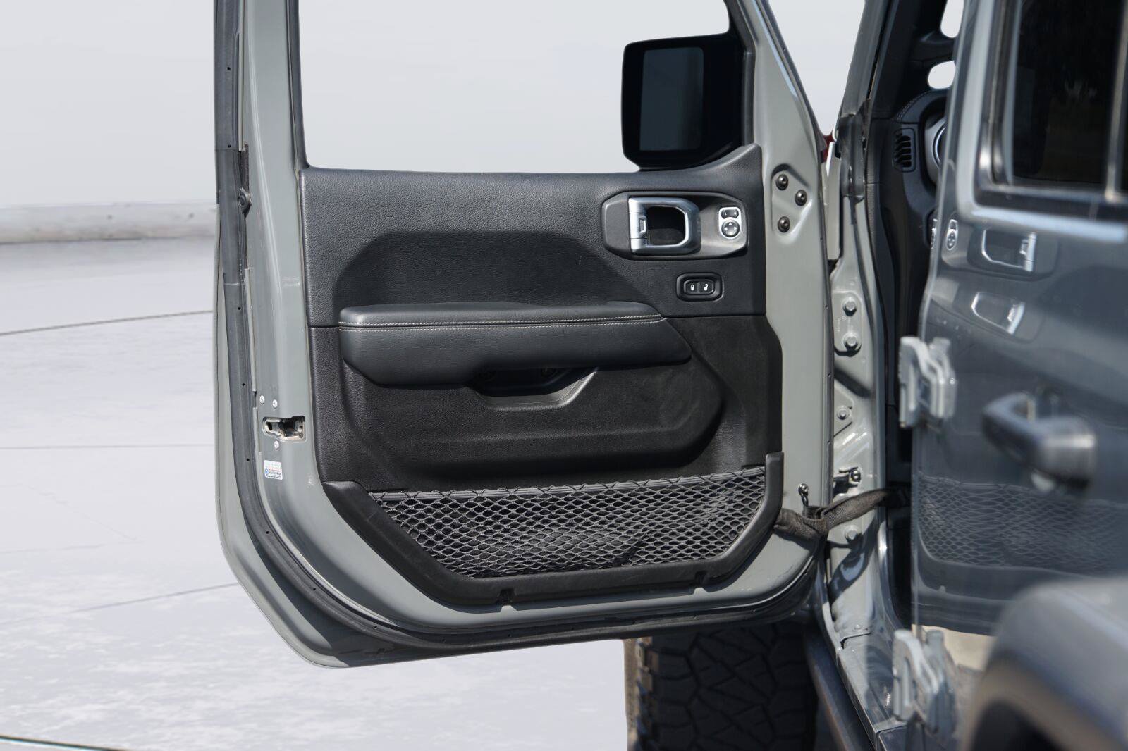 Used 2019 Jeep Wrangler Unlimited Rubicon AWD/4WD image 30