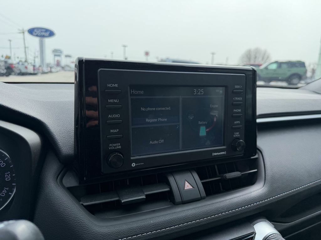 Used 2021 Toyota RAV4 LE image 20