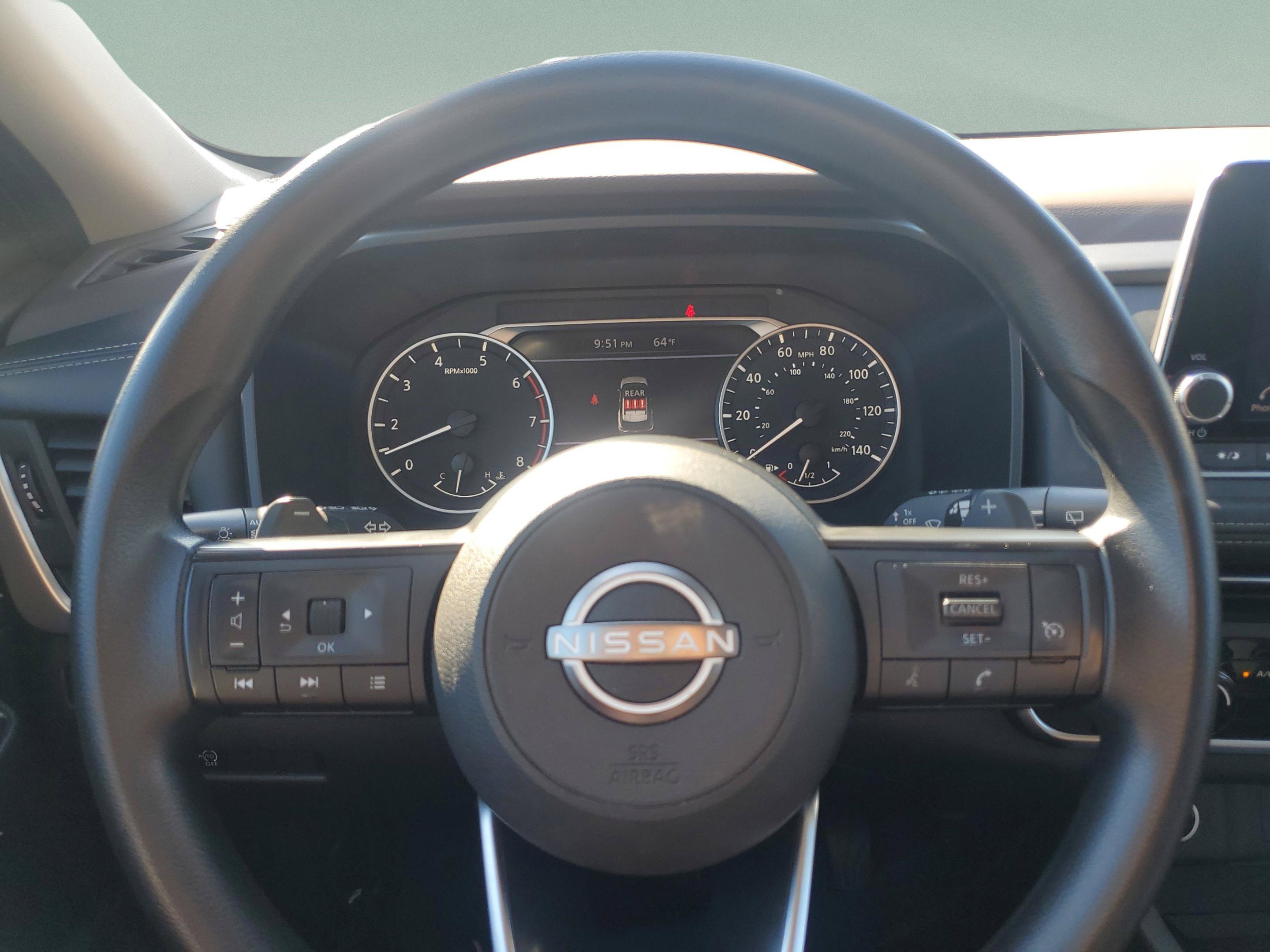 Used 2023 Nissan Rogue S FWD image 19