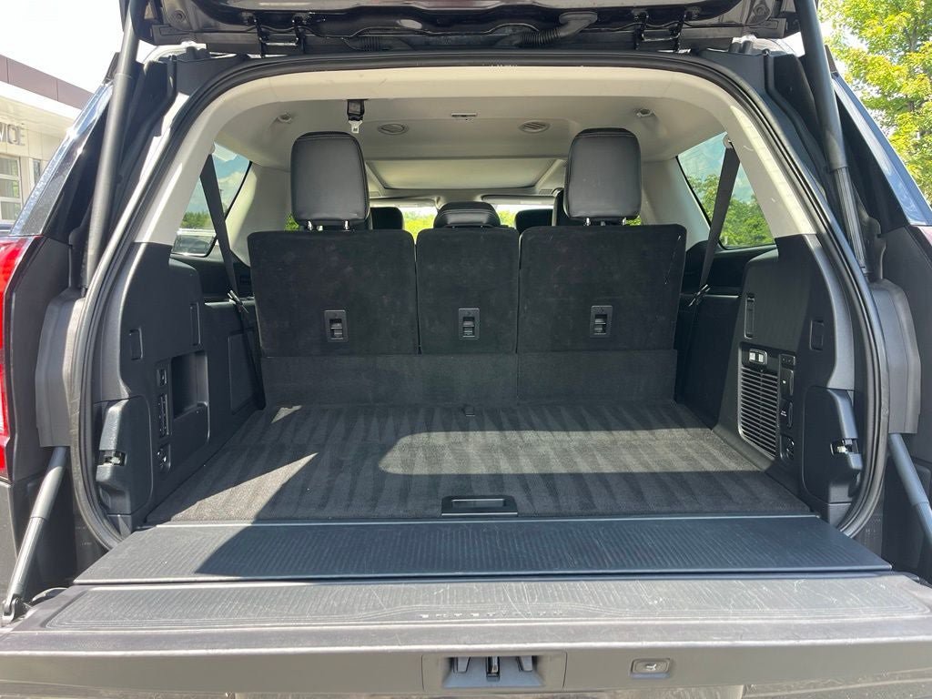 Certified 2025 Ford Expedition Max Platinum w/ Driver's Package AWD/4WD image 12