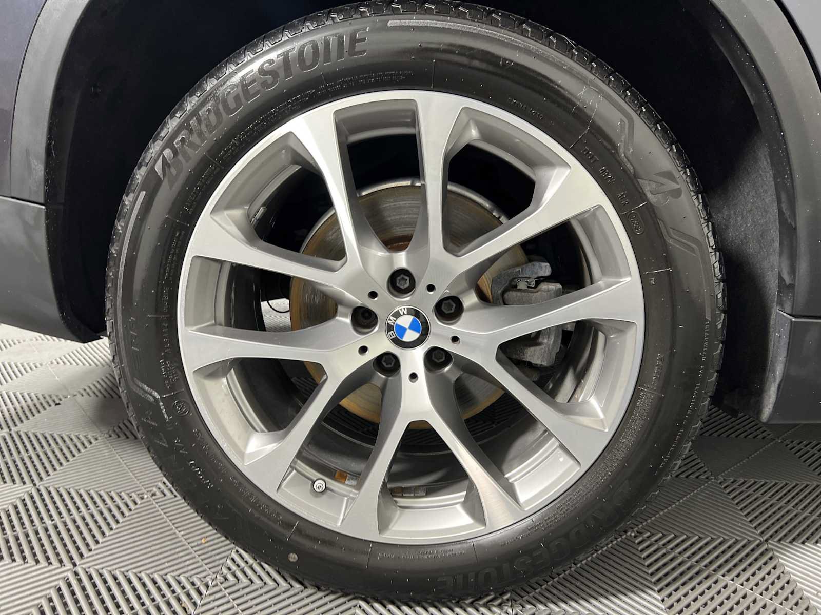 Used 2021 BMW X5 M50i w/ Premium Package AWD/4WD image 23