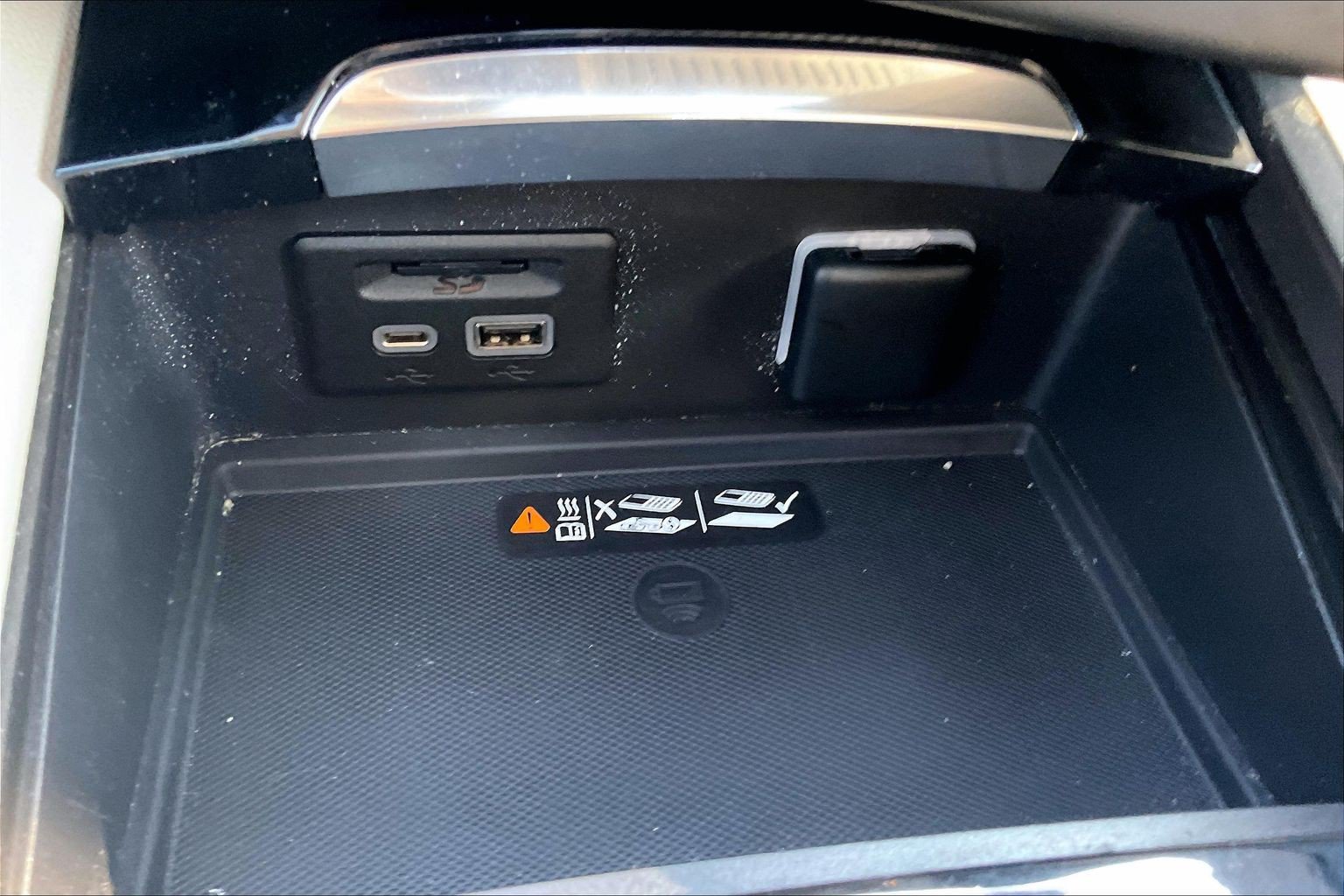 Used 2022 Buick Envision Avenir w/ Premium Seat Package FWD image 30