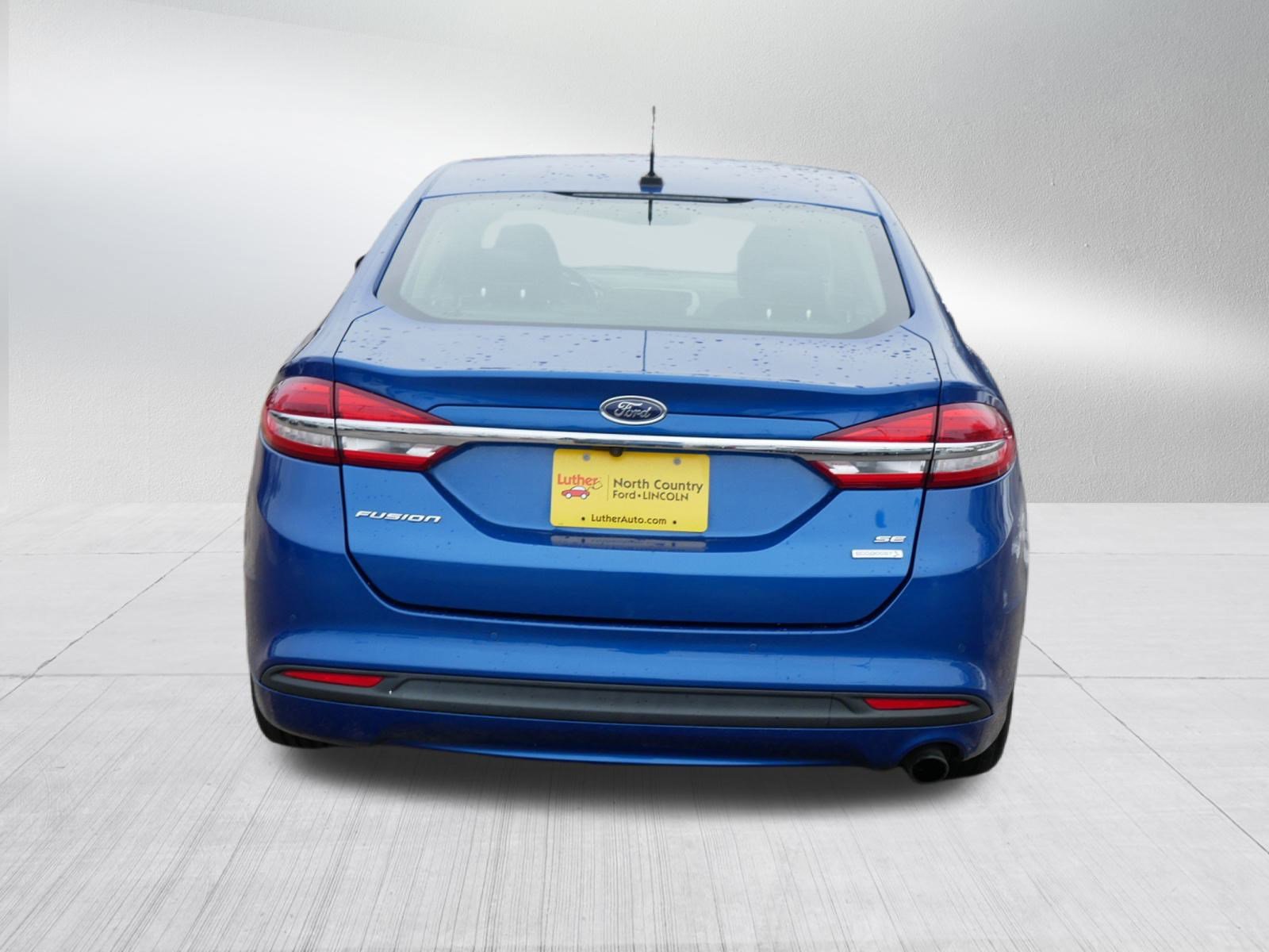 Certified 2018 Ford Fusion SE w/ Fusion SE Technology Package image 6