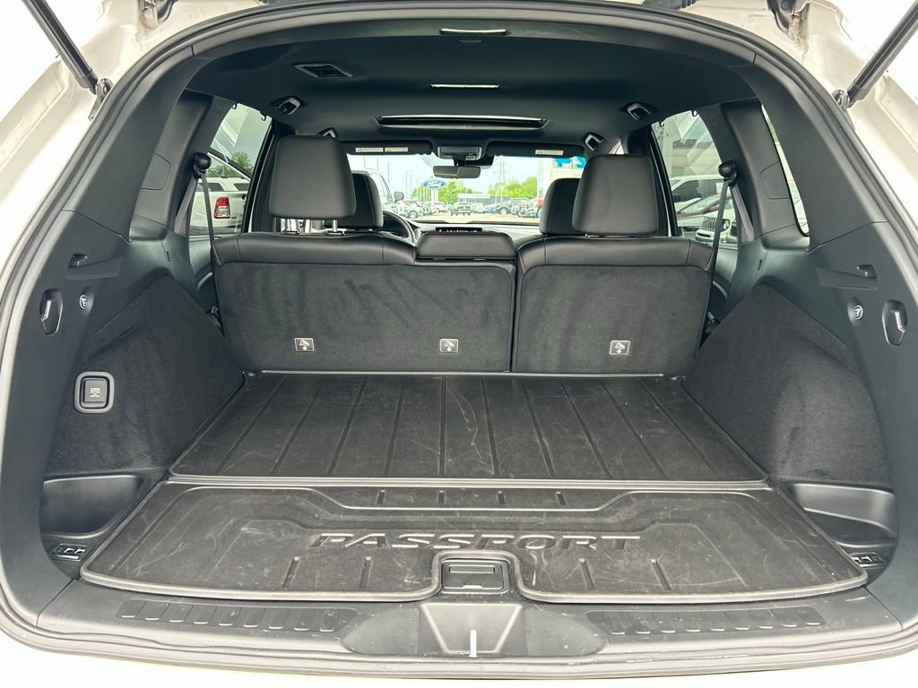 Used 2024 Honda Passport Black Edition image 32