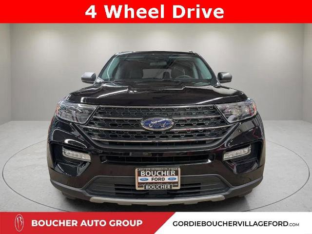 Certified 2022 Ford Explorer XLT w/ Equipment Group 202A image 2
