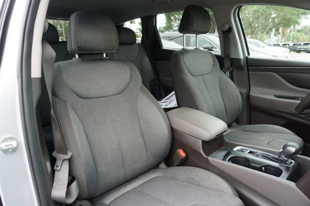 Used 2019 Hyundai Santa Fe SE FWD image 2
