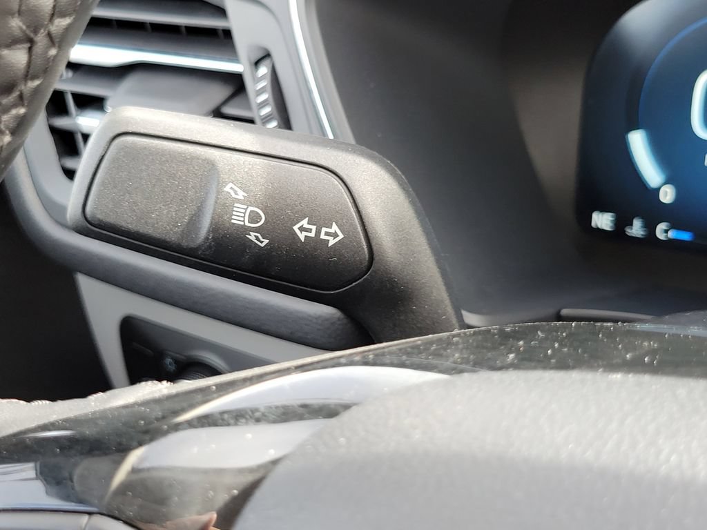 Certified 2023 Ford Escape Platinum AWD/4WD image 14