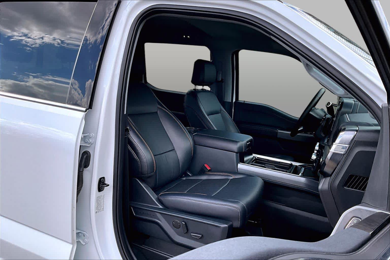 Certified 2025 Ford F250 Lariat w/ Chrome Package AWD/4WD image 9