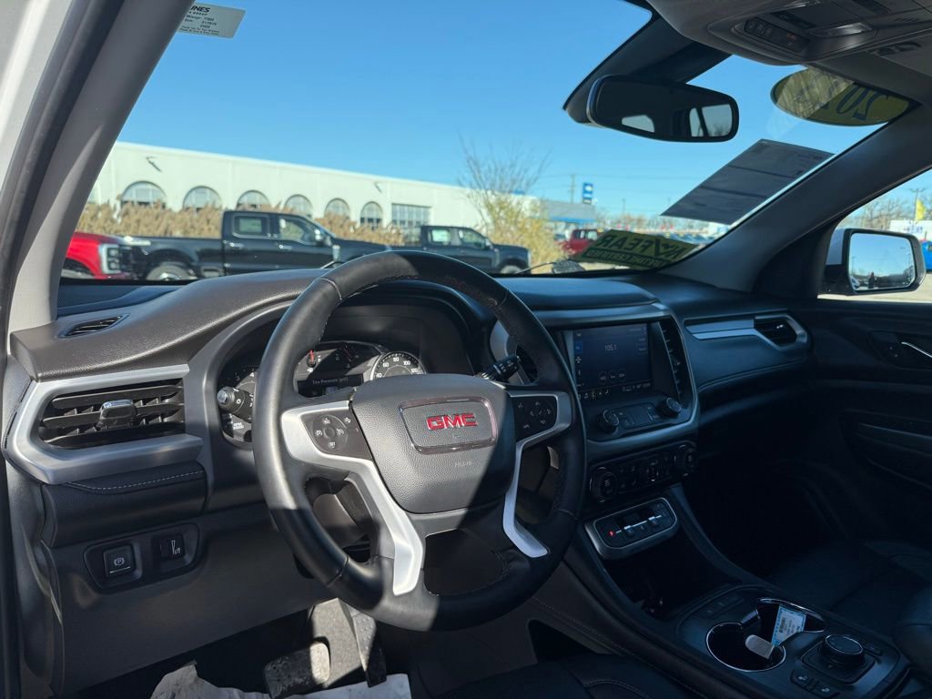 Used 2023 GMC Acadia SLT image 34
