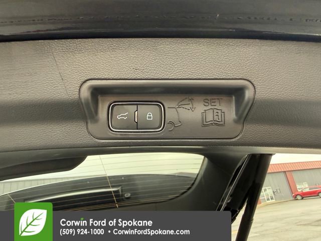 Certified 2025 Ford Explorer ST-Line image 21