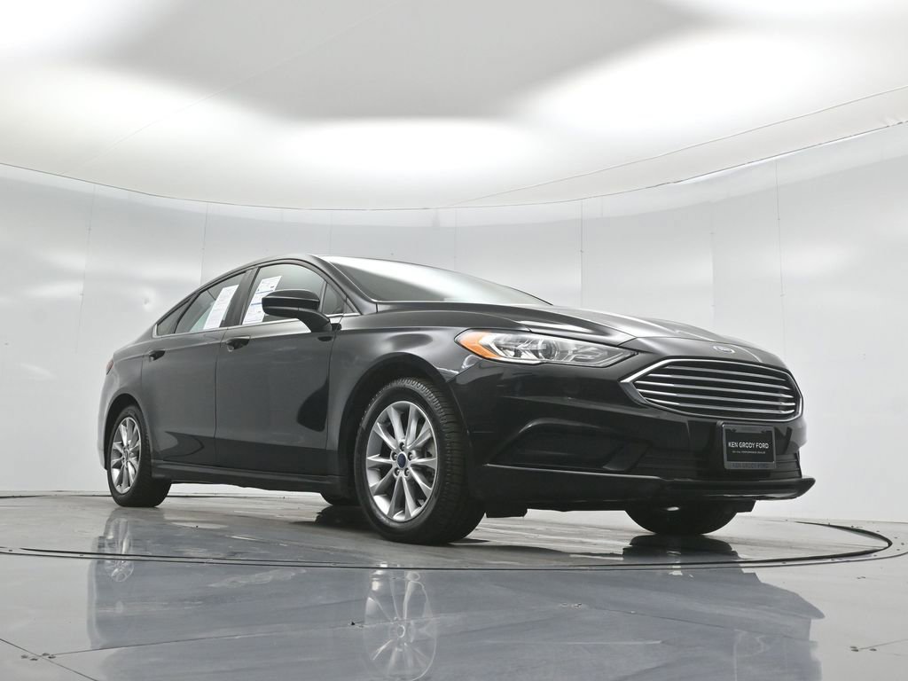 Certified 2017 Ford Fusion SE image 46