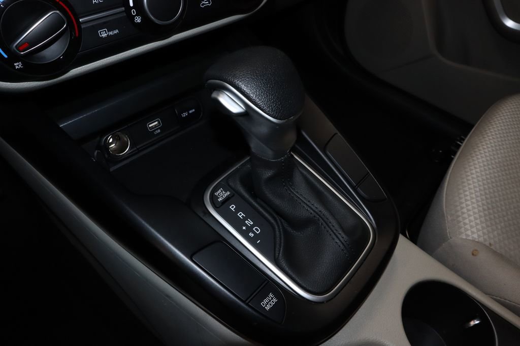 Used 2025 Kia Soul LX w/ LX Technology Package image 30