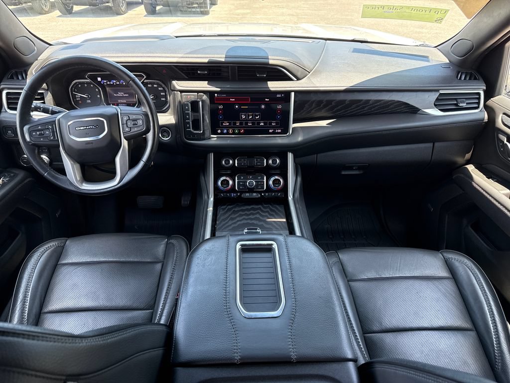 Used 2021 GMC Yukon Denali w/ Denali Premium Package RWD image 5