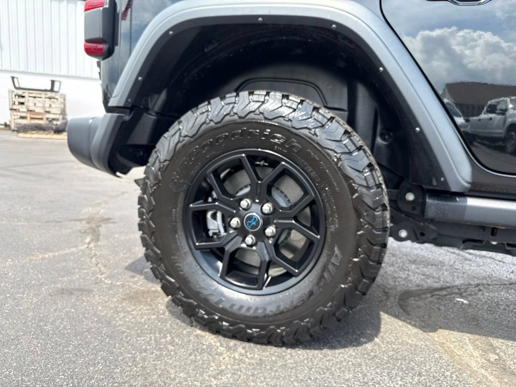 Used 2024 Jeep Wrangler Unlimited AWD/4WD image 44