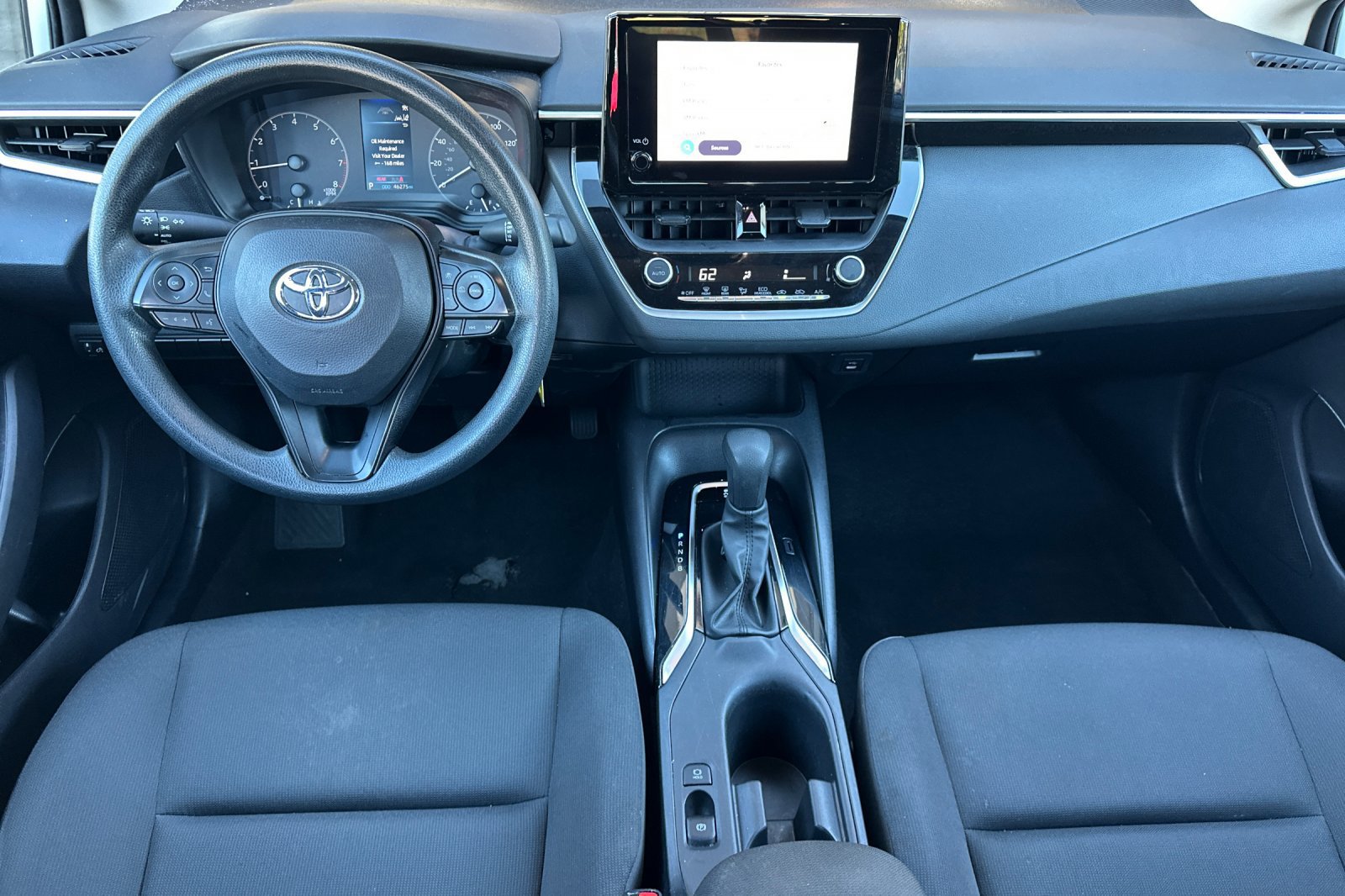 Used 2024 Toyota Corolla LE FWD image 12