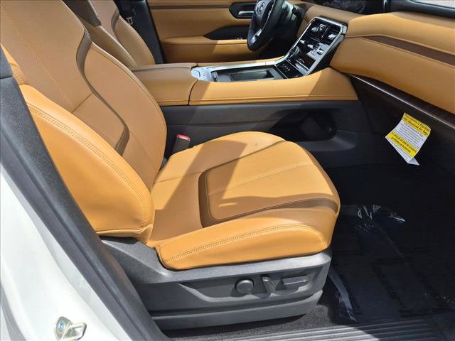 Used 2025 Nissan Armada SL w/ Captain's Chari Seat Package AWD/4WD image 20