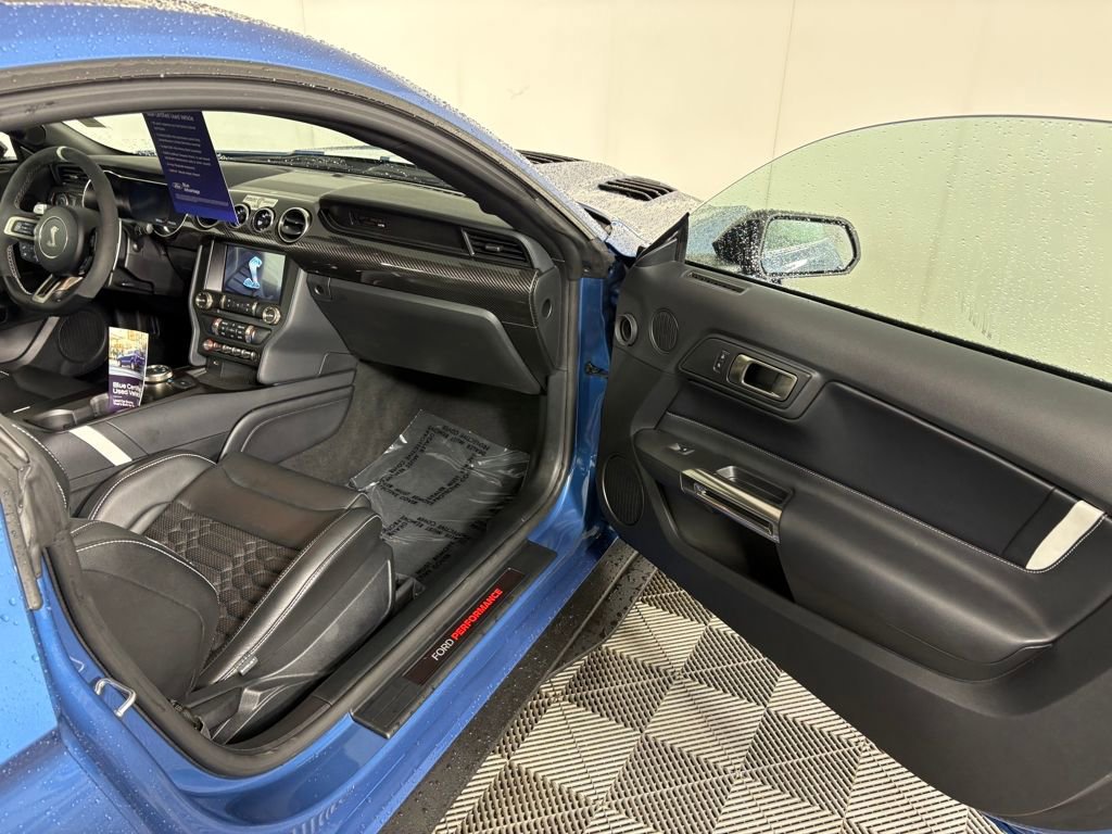 Certified 2020 Ford Mustang Shelby GT500 w/ Technology Package image 30