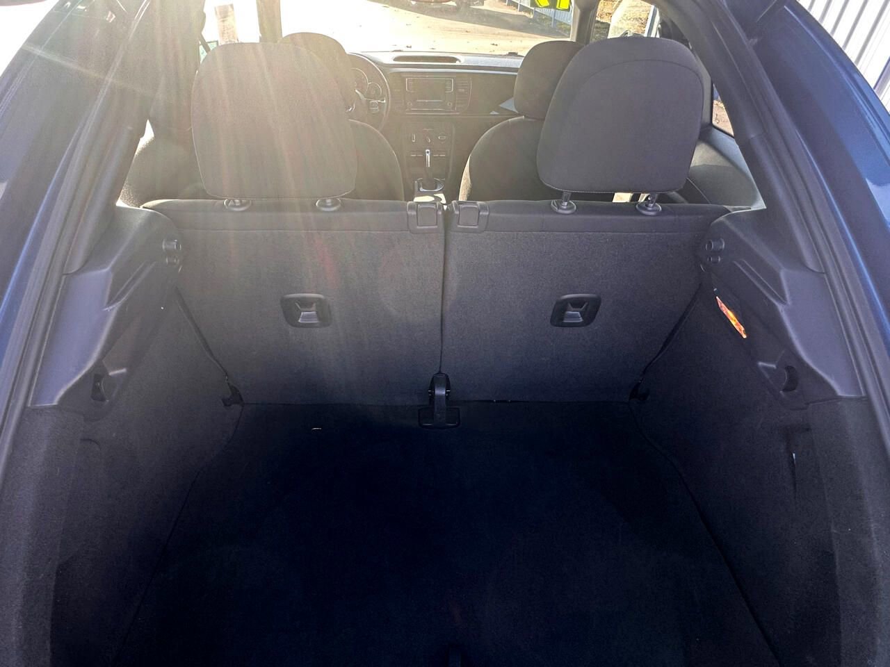 Used 2019 Volkswagen Beetle 2.0T S image 20