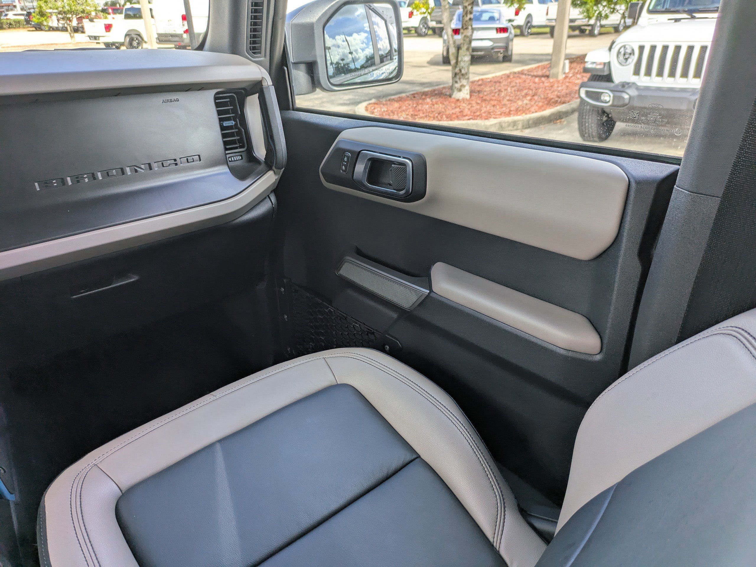 Certified 2023 Ford Bronco Wildtrak image 20