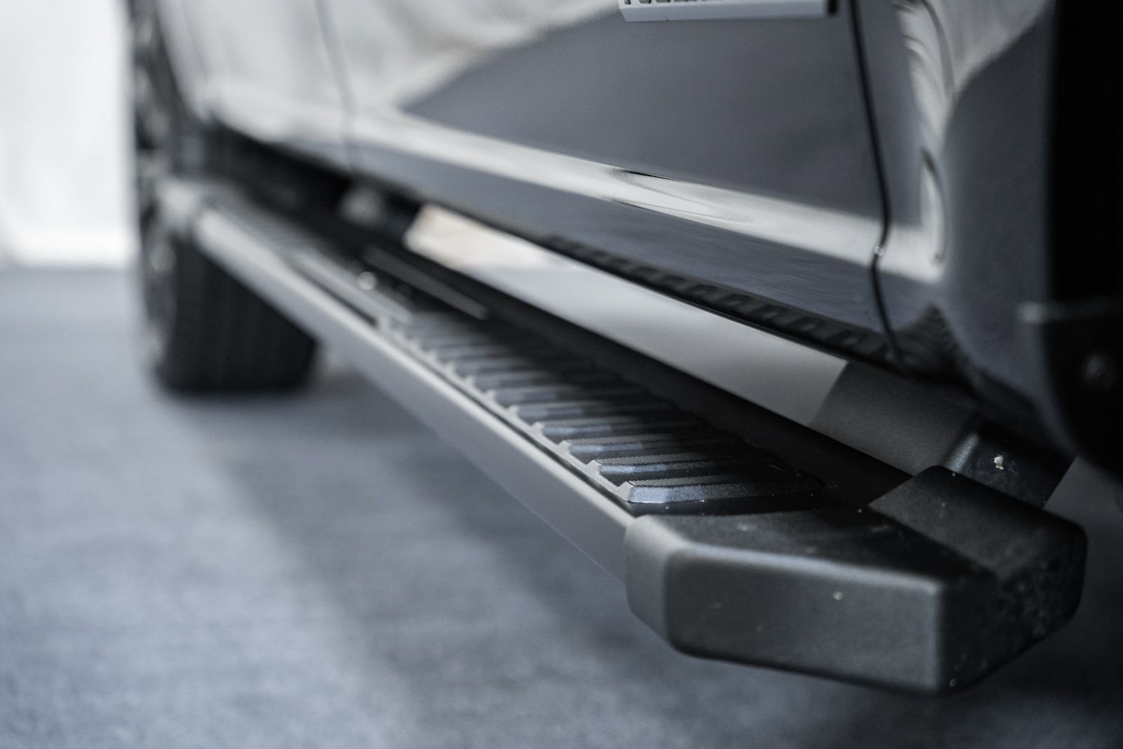 Certified 2025 Ford F150 Lariat w/ Equipment Group 502A High image 17