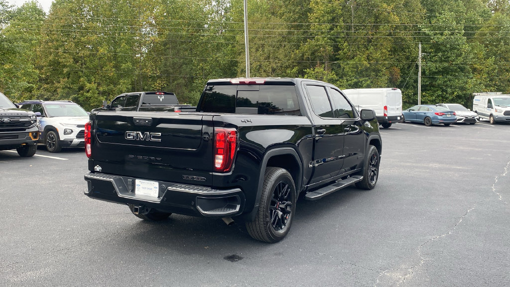 Used 2025 GMC Sierra 1500 Elevation w/ Elevation Premium Package AWD/4WD image 5