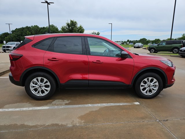 Certified 2025 Ford Escape Active w/ Cold Weather Package AWD/4WD image 6