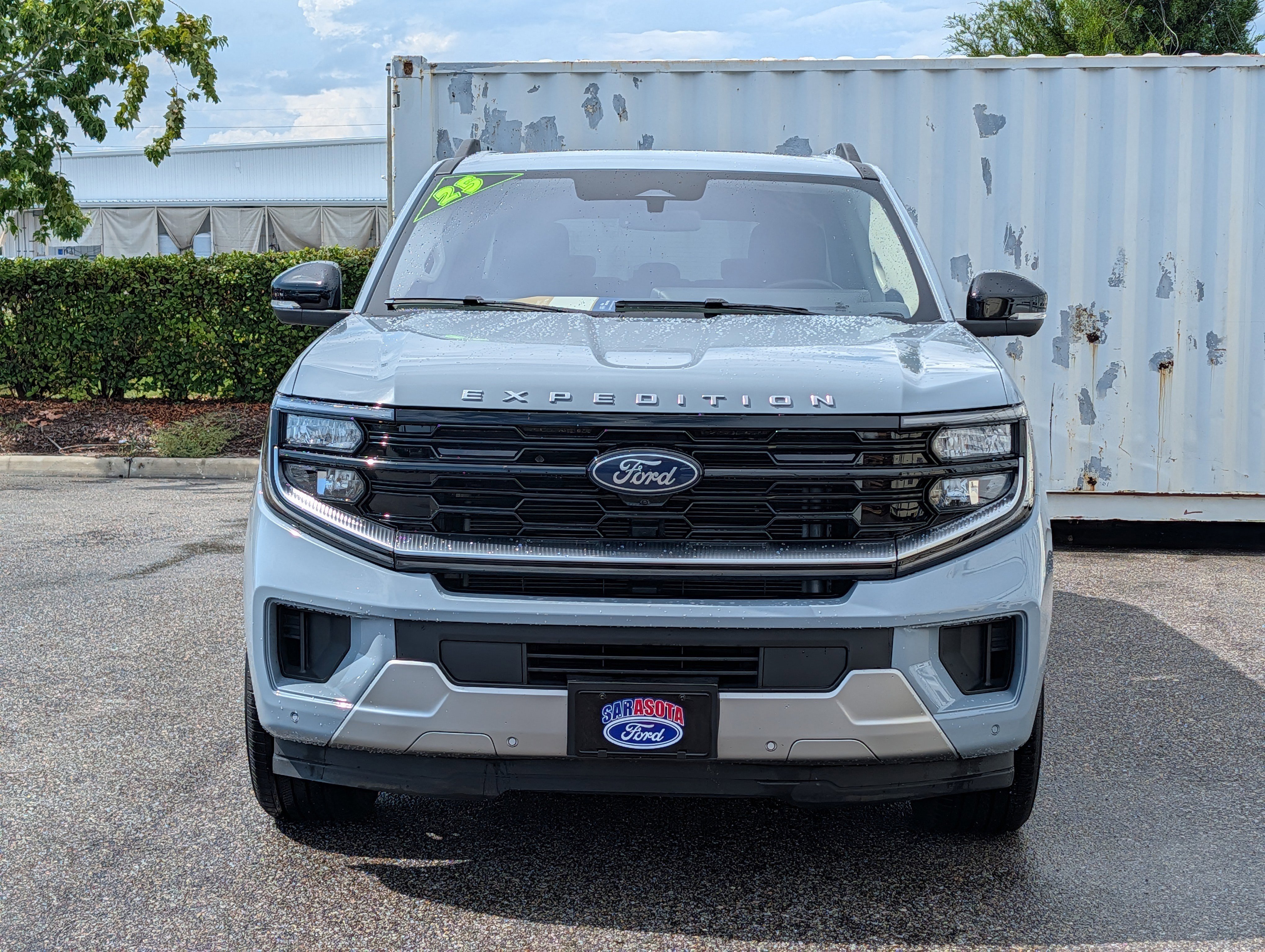 Certified 2025 Ford Expedition Max Platinum w/ Driver's Package AWD/4WD image 8