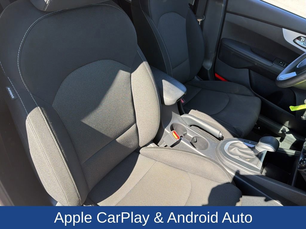 Used 2022 Kia Forte LXS w/ LXS Technology Package image 12