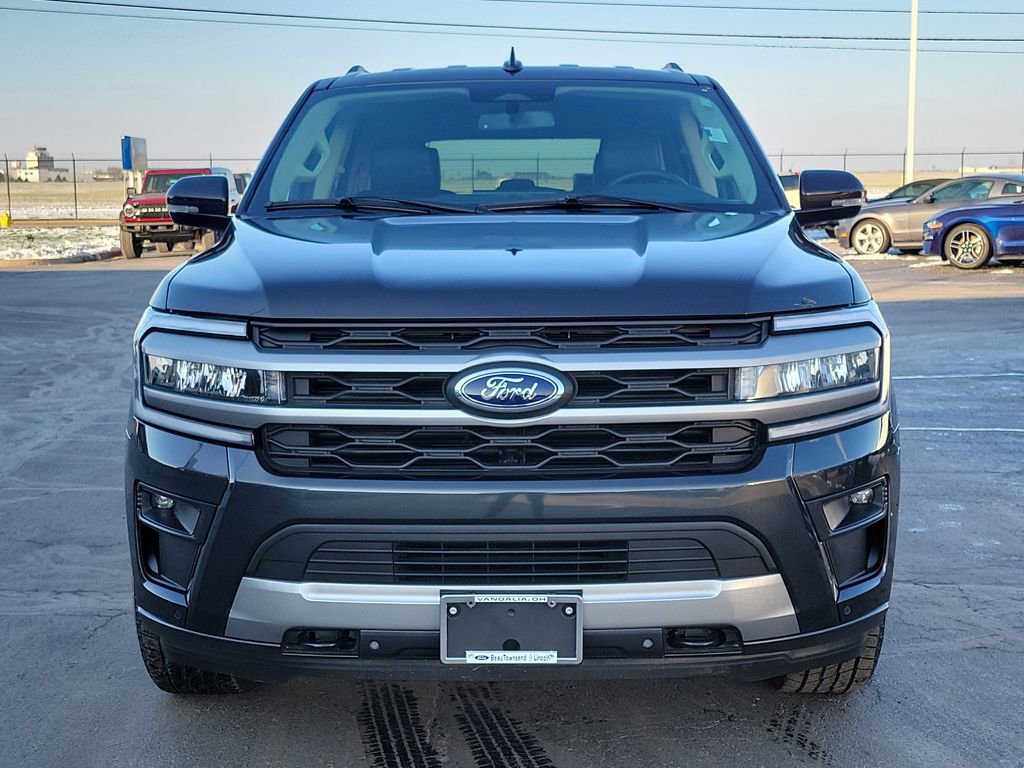 Certified 2022 Ford Expedition XLT image 2