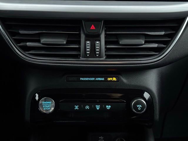 Certified 2025 Ford Escape Platinum image 17