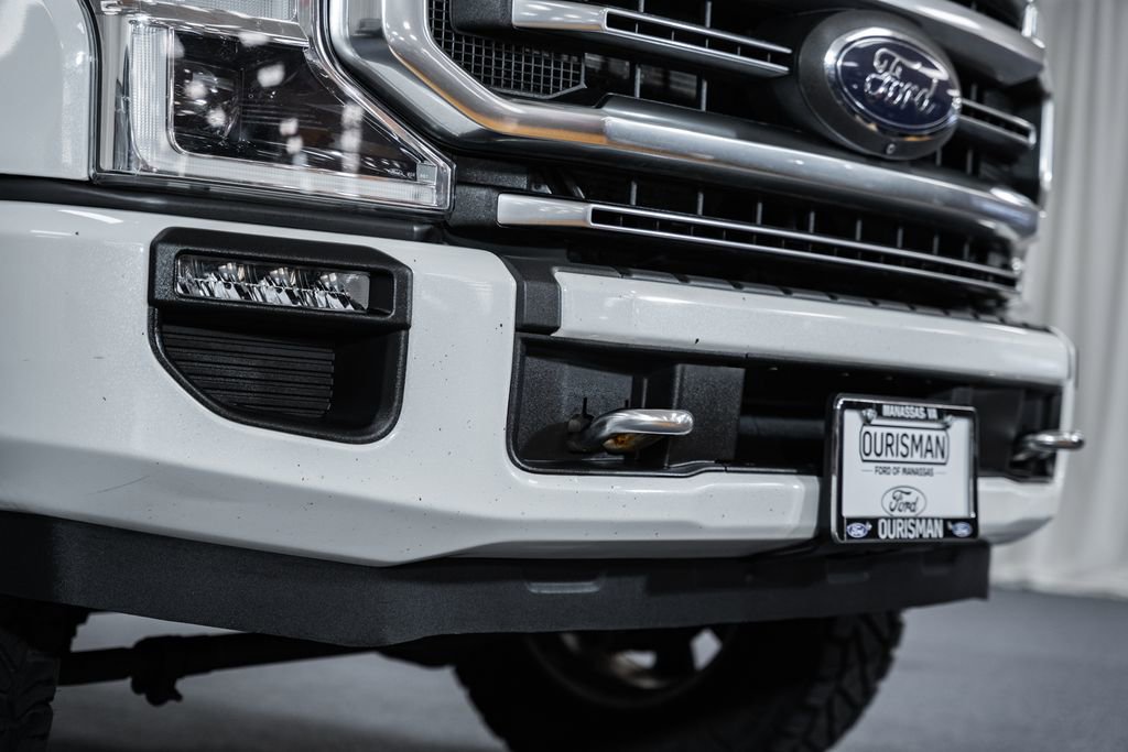 Certified 2020 Ford F350 Platinum w/ FX4 Off-Road Package image 10
