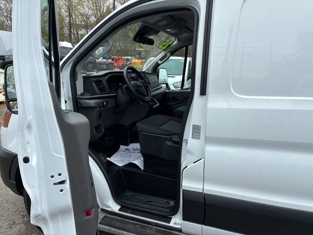 Certified 2025 Ford Transit 250 Low Roof w/ Exterior Upgrade Package RWD image 14