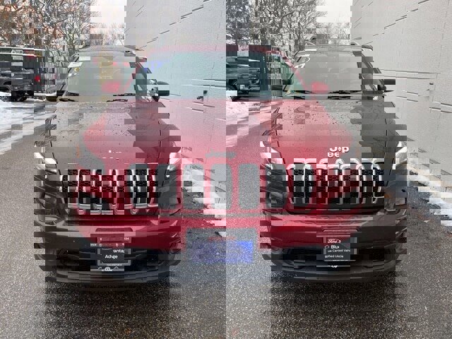 Used 2017 Jeep Cherokee Latitude w/ True North Edition image 5