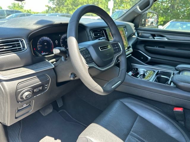 Used 2024 Jeep Wagoneer L Series II w/ Flexible Seating Group AWD/4WD image 21